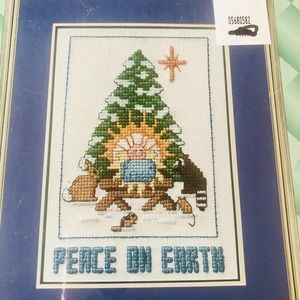 2002 Counted Cross Stitch Kit Spirit Of Christmas Tree Nativity Peace On Earth